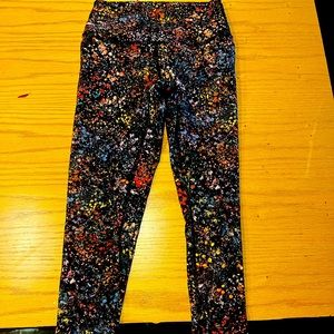 Excellent condition size 4 women leggings flower print